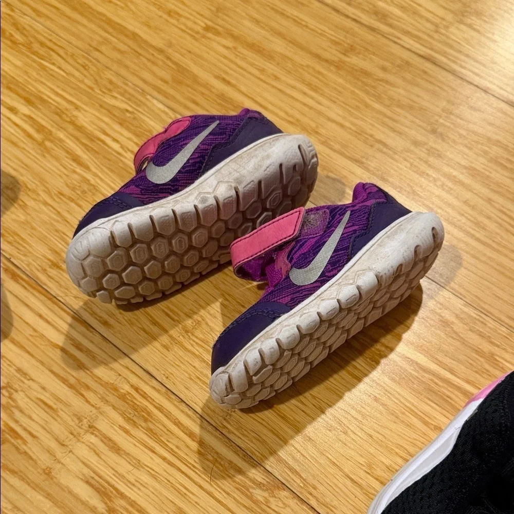Nike and Keens shoe bundles - infant sizes